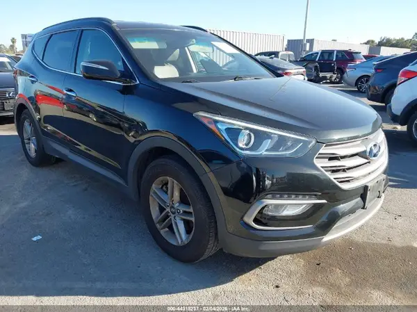5NMZU3LB5HH027023 2017 HYUNDAI SANTA FE - Image 1