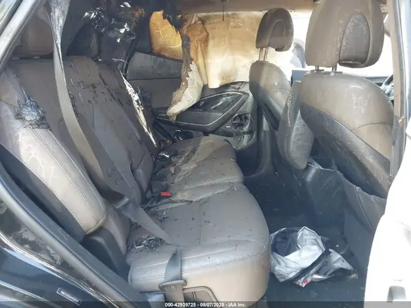5NMZU3LB5HH032559 2017 HYUNDAI SANTA FE - Image 8