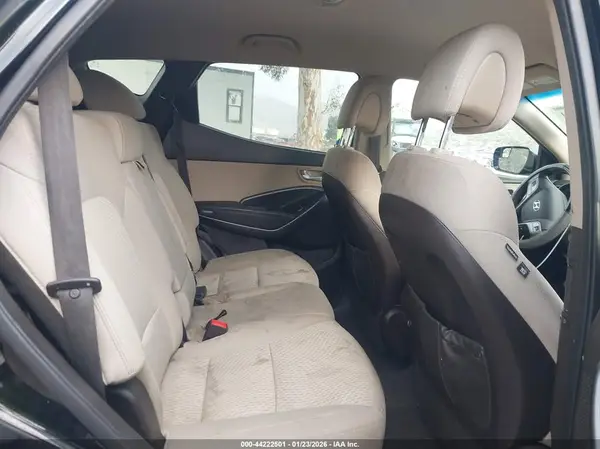 5NMZU3LB5HH032772 2017 HYUNDAI SANTA FE - Image 8