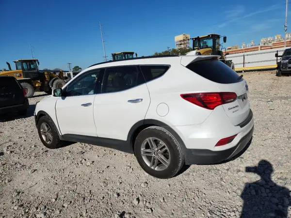 5NMZU3LB5HH039480 2017 HYUNDAI SANTA FE - Image 2