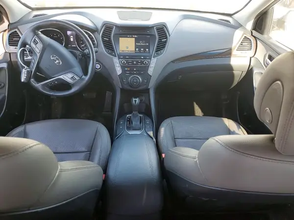 5NMZU3LB5HH047160 2017 HYUNDAI SANTA FE - Image 8