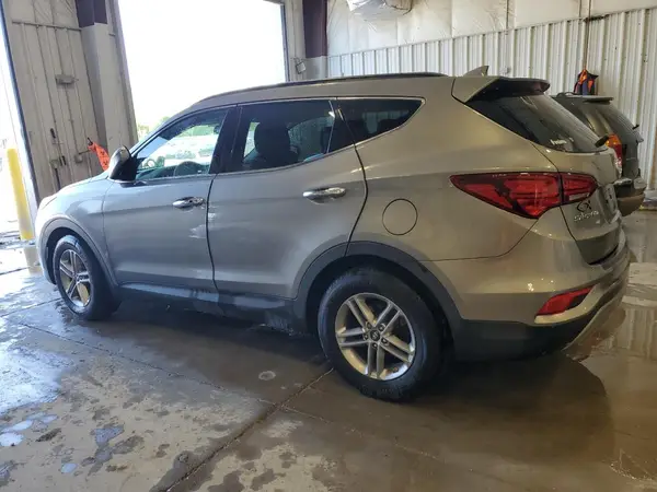 5NMZU3LB5JH052865 2018 HYUNDAI SANTA FE - Image 2