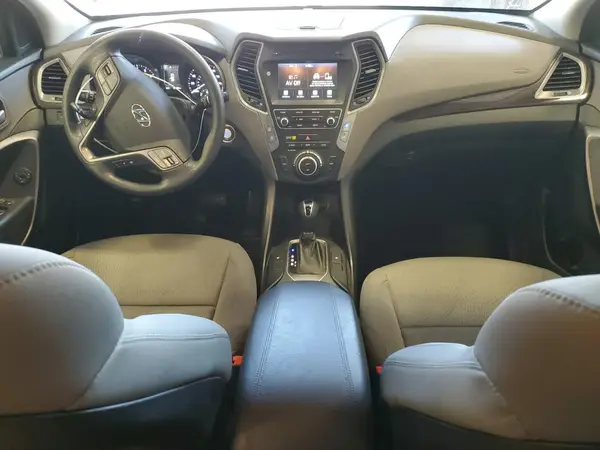 5NMZU3LB5JH052865 2018 HYUNDAI SANTA FE - Image 8