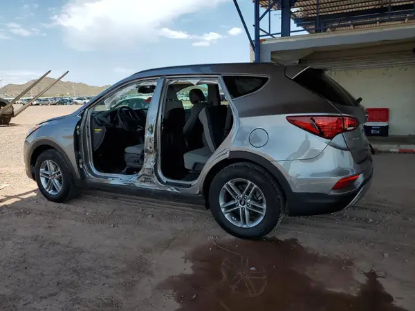 5NMZU3LB5JH053756 2018 HYUNDAI SANTA FE - Image 2