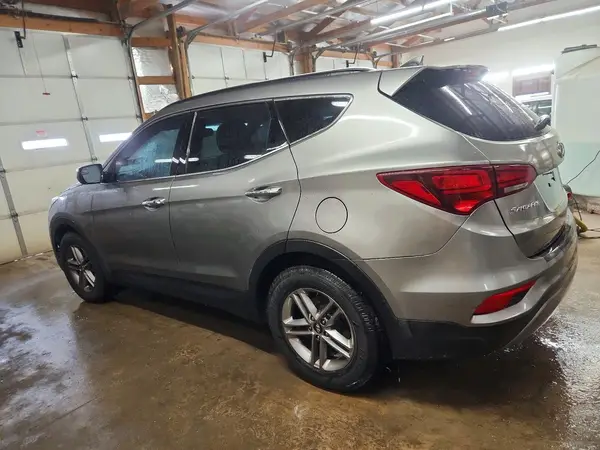 5NMZU3LB5JH061405 2018 HYUNDAI SANTA FE - Image 2