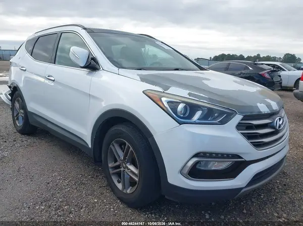 5NMZU3LB5JH077877 2018 HYUNDAI SANTA FE - Image 1