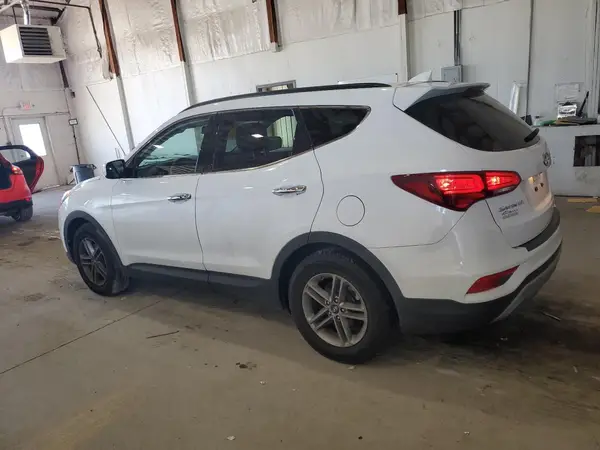 5NMZU3LB5JH089074 2018 HYUNDAI SANTA FE - Image 2