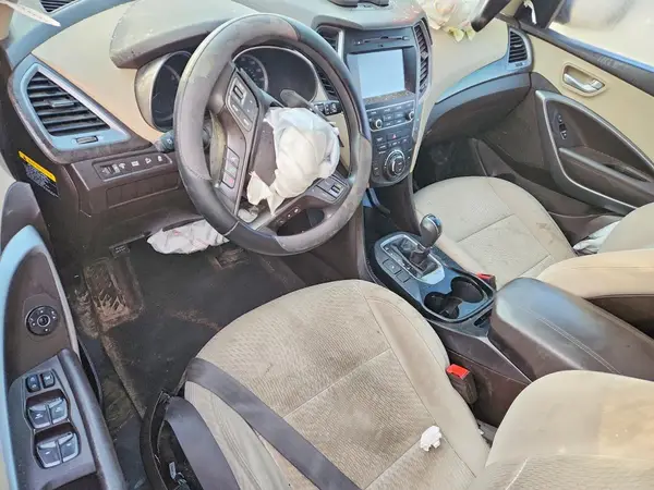 5NMZU3LB5JH100168 2018 HYUNDAI SANTA FE - Image 8