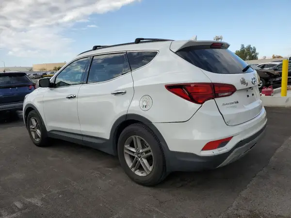 5NMZU3LB5JH106021 2018 HYUNDAI SANTA FE - Image 2