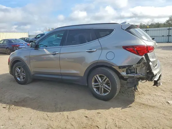 5NMZU3LB5JH107606 2018 HYUNDAI SANTA FE - Image 2
