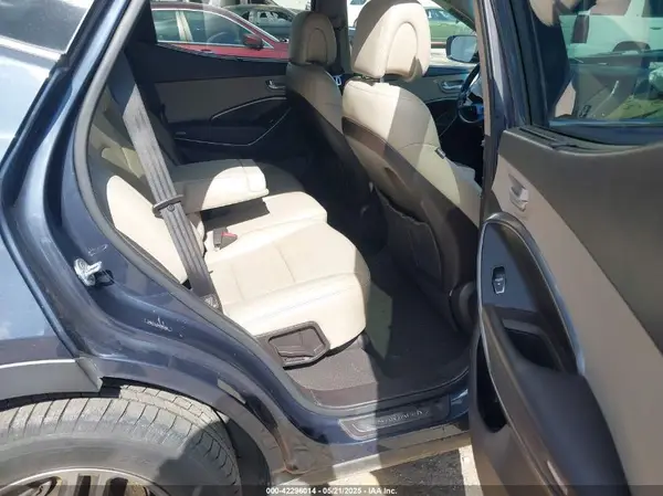 5NMZU3LB6HH002566 2017 HYUNDAI SANTA FE - Image 8