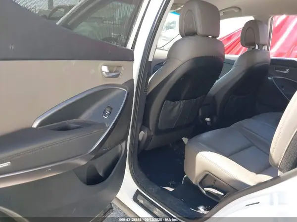 5NMZU3LB6HH006567 2017 HYUNDAI SANTA FE - Image 8