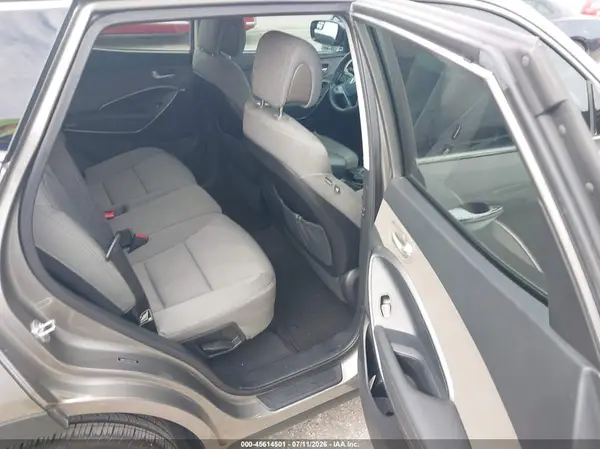 5NMZU3LB6HH012398 2017 HYUNDAI SANTA FE - Image 8