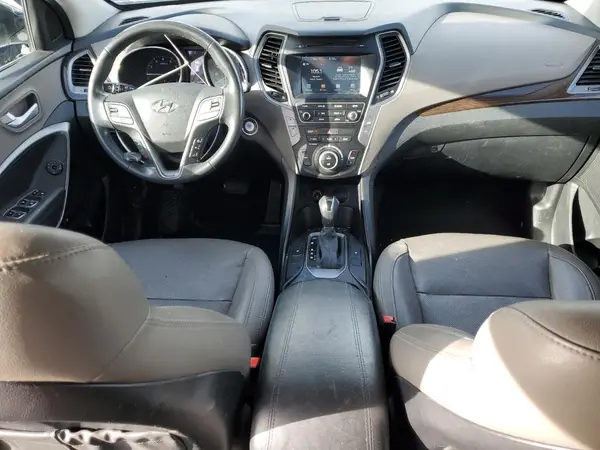 5NMZU3LB6HH012420 2017 HYUNDAI SANTA FE - Image 8