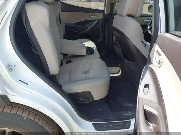 5NMZU3LB6HH013051 2017 HYUNDAI SANTA FE - Image 8