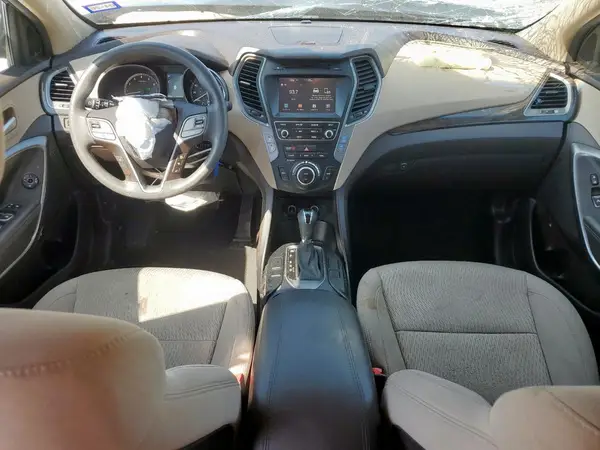5NMZU3LB6HH013521 2017 HYUNDAI SANTA FE - Image 8