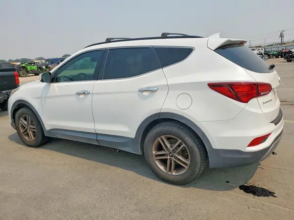 5NMZU3LB6HH015219 2017 HYUNDAI SANTA FE - Image 2