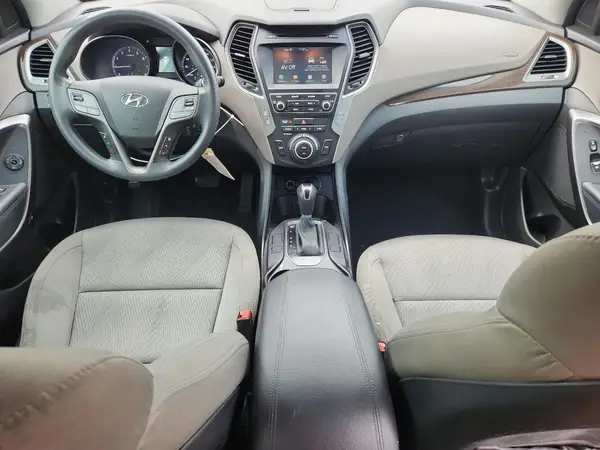 5NMZU3LB6HH015480 2017 HYUNDAI SANTA FE - Image 8