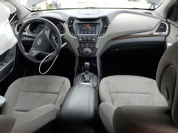 5NMZU3LB6HH017424 2017 HYUNDAI SANTA FE - Image 8