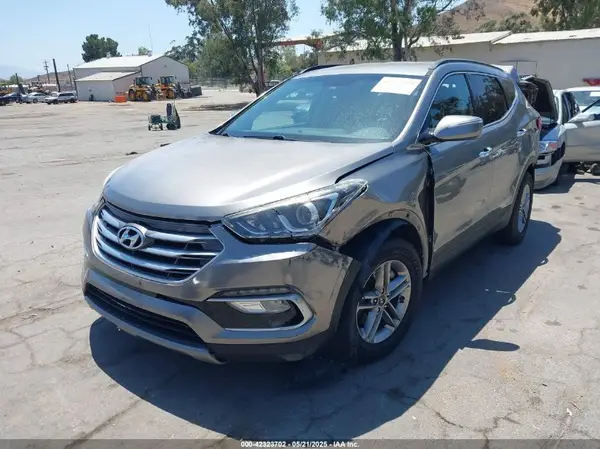 5NMZU3LB6HH020260 2017 HYUNDAI SANTA FE - Image 2