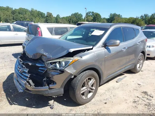 5NMZU3LB6HH026169 2017 HYUNDAI SANTA FE - Image 2