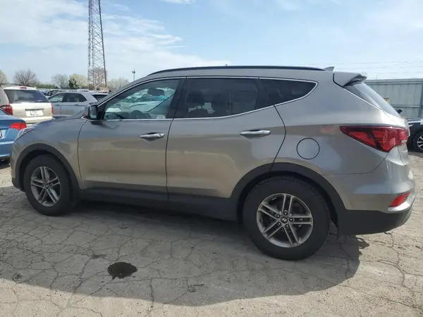 5NMZU3LB6HH027015 2017 HYUNDAI SANTA FE - Image 2