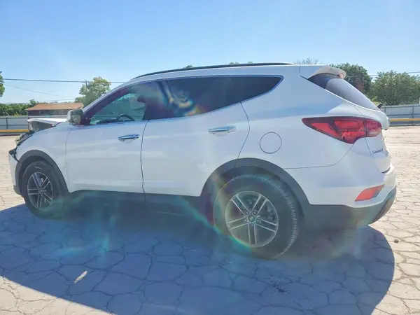5NMZU3LB6HH027435 2017 HYUNDAI SANTA FE - Image 2