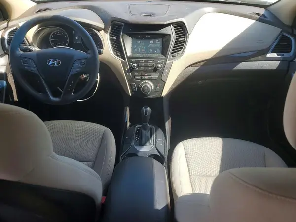 5NMZU3LB6HH027435 2017 HYUNDAI SANTA FE - Image 8