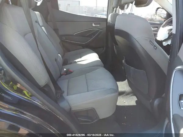 5NMZU3LB6HH031260 2017 HYUNDAI SANTA FE - Image 8