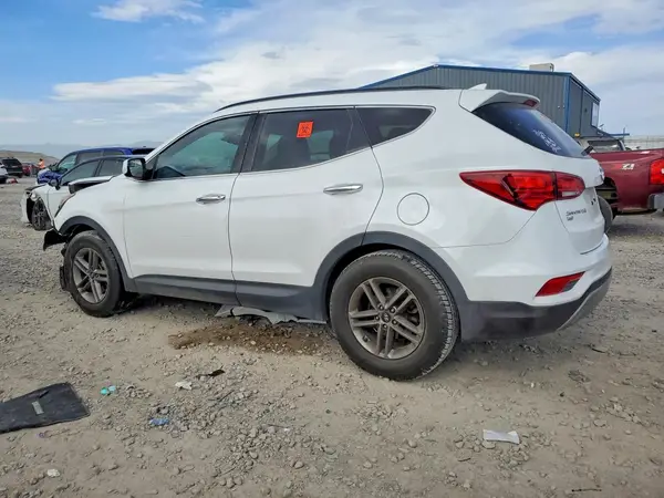 5NMZU3LB6HH037866 2017 HYUNDAI SANTA FE - Image 2