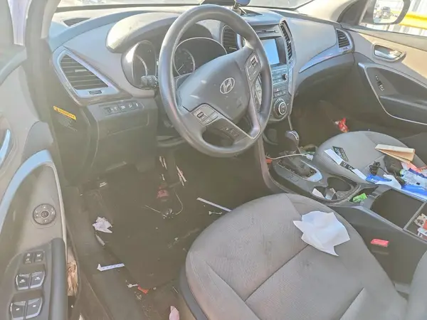 5NMZU3LB6HH041903 2017 HYUNDAI SANTA FE - Image 8