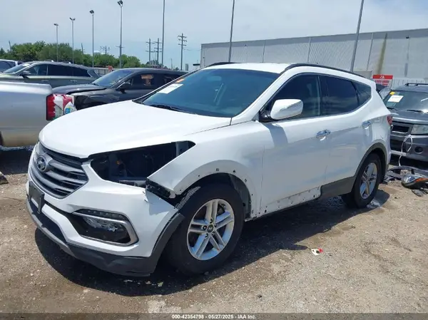5NMZU3LB6HH042677 2017 HYUNDAI SANTA FE - Image 2