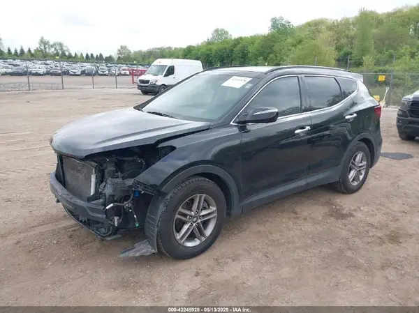 5NMZU3LB6HH044137 2017 HYUNDAI SANTA FE - Image 2