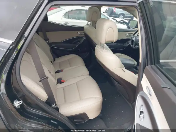 5NMZU3LB6HH044137 2017 HYUNDAI SANTA FE - Image 8