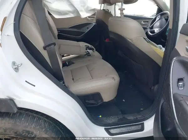 5NMZU3LB6HH045935 2017 HYUNDAI SANTA FE - Image 8