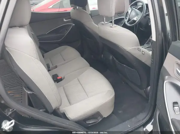5NMZU3LB6HH048589 2017 HYUNDAI SANTA FE - Image 8