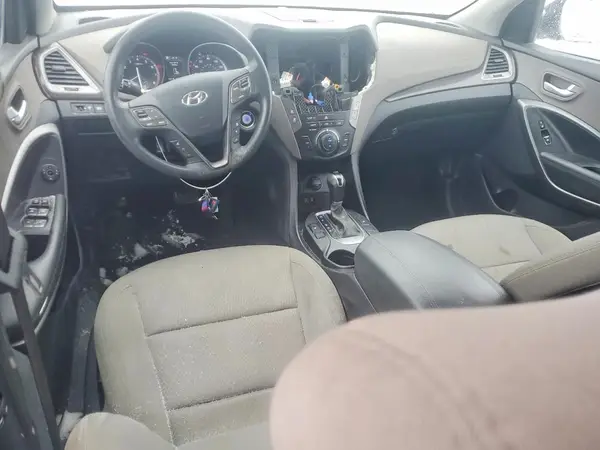 5NMZU3LB6HH050438 2017 HYUNDAI SANTA FE - Image 8