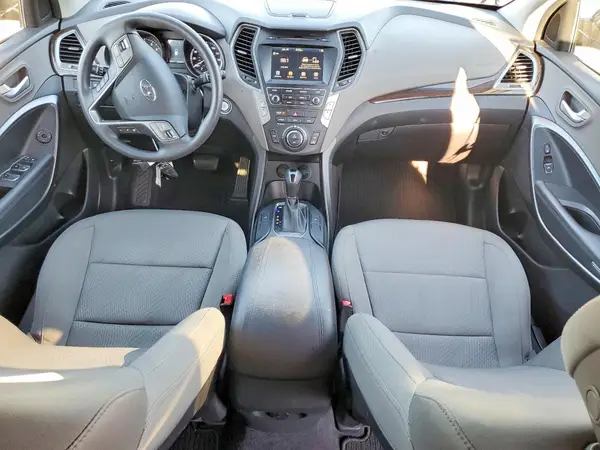5NMZU3LB6HH051055 2017 HYUNDAI SANTA FE - Image 8