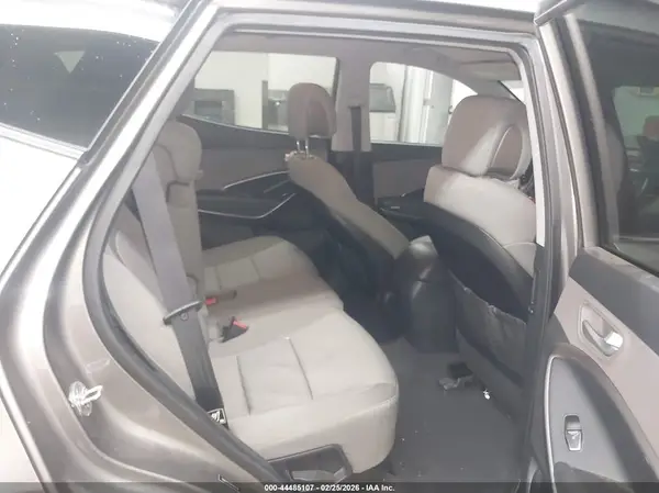 5NMZU3LB6HH051119 2017 HYUNDAI SANTA FE - Image 8