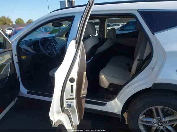 5NMZU3LB6HH051153 2017 HYUNDAI SANTA FE - Image 8