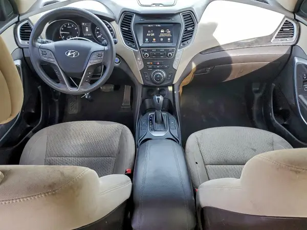 5NMZU3LB6HH051668 2017 HYUNDAI SANTA FE - Image 8