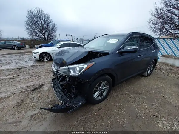 5NMZU3LB6HH052092 2017 HYUNDAI SANTA FE - Image 2