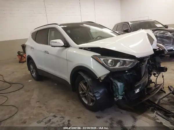 5NMZU3LB6JH088998 2018 HYUNDAI SANTA FE - Image 1