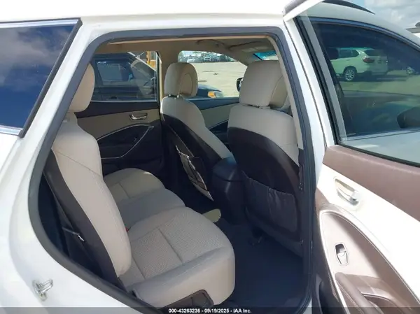 5NMZU3LB6JH090511 2018 HYUNDAI SANTA FE - Image 8