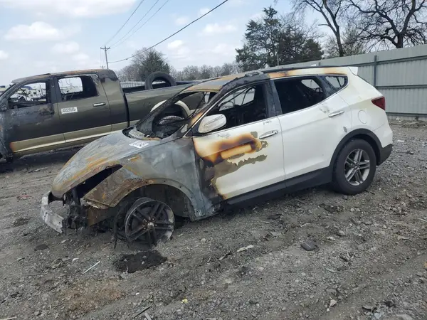 5NMZU3LB7HH001281 2017 HYUNDAI SANTA FE - Image 1