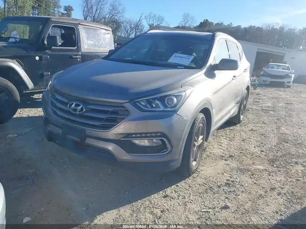 5NMZU3LB7HH002608 2017 HYUNDAI SANTA FE - Image 2
