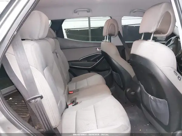 5NMZU3LB7HH005895 2017 HYUNDAI SANTA FE - Image 8