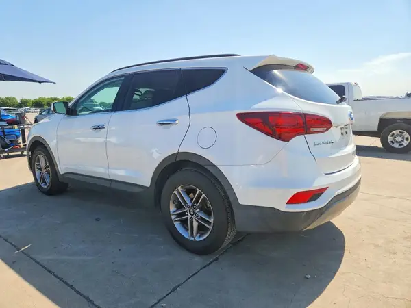 5NMZU3LB7HH006674 2017 HYUNDAI SANTA FE - Image 2