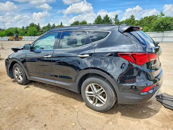 5NMZU3LB7HH008912 2017 HYUNDAI SANTA FE - Image 2