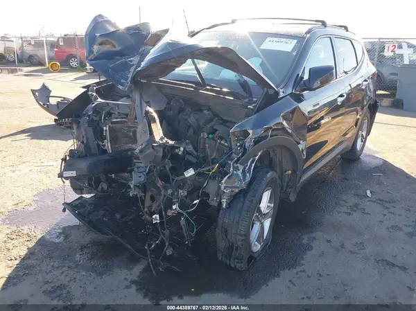 5NMZU3LB7HH009896 2017 HYUNDAI SANTA FE - Image 2